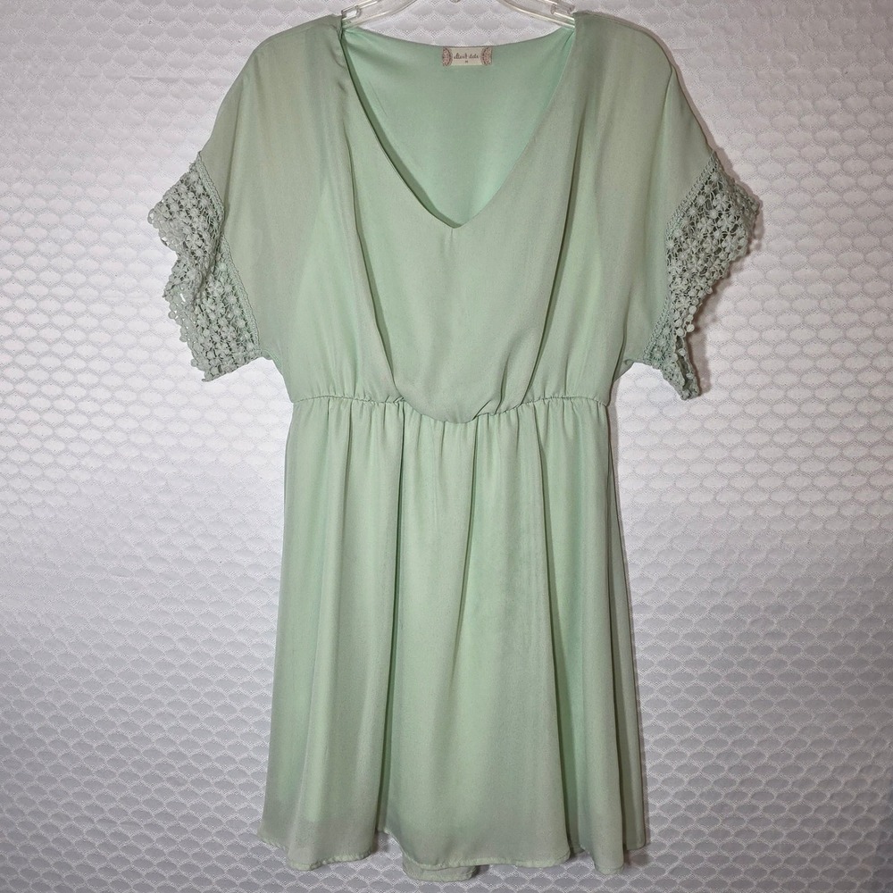 Altar'd State Mint Green V-Neck Crochet Lace Sleeve Elastic Waist Mini Dress M